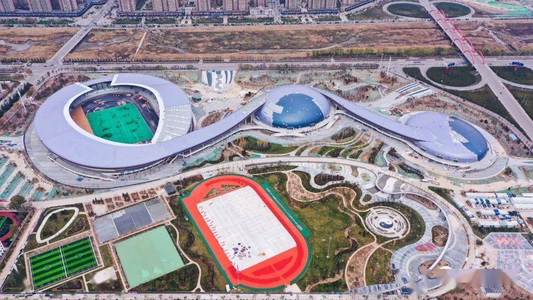 关于甘肃平凉市体育运动公园复合型塑胶跑道